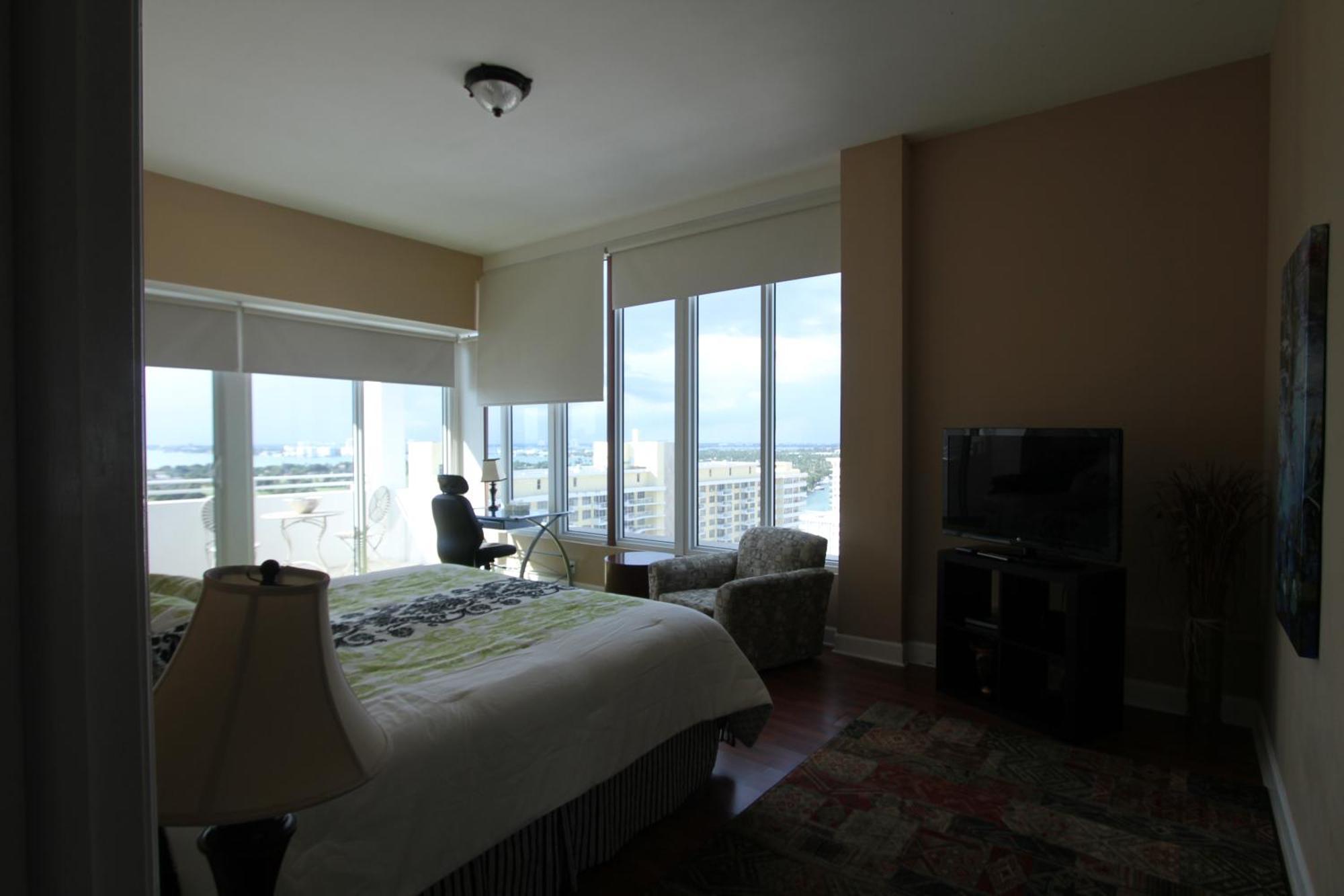 Castle PH15 Spacious Penthouse with Balcony, Beach Access, Pool, Tennis, Free Parking Villa Miami Beach Exteriör bild